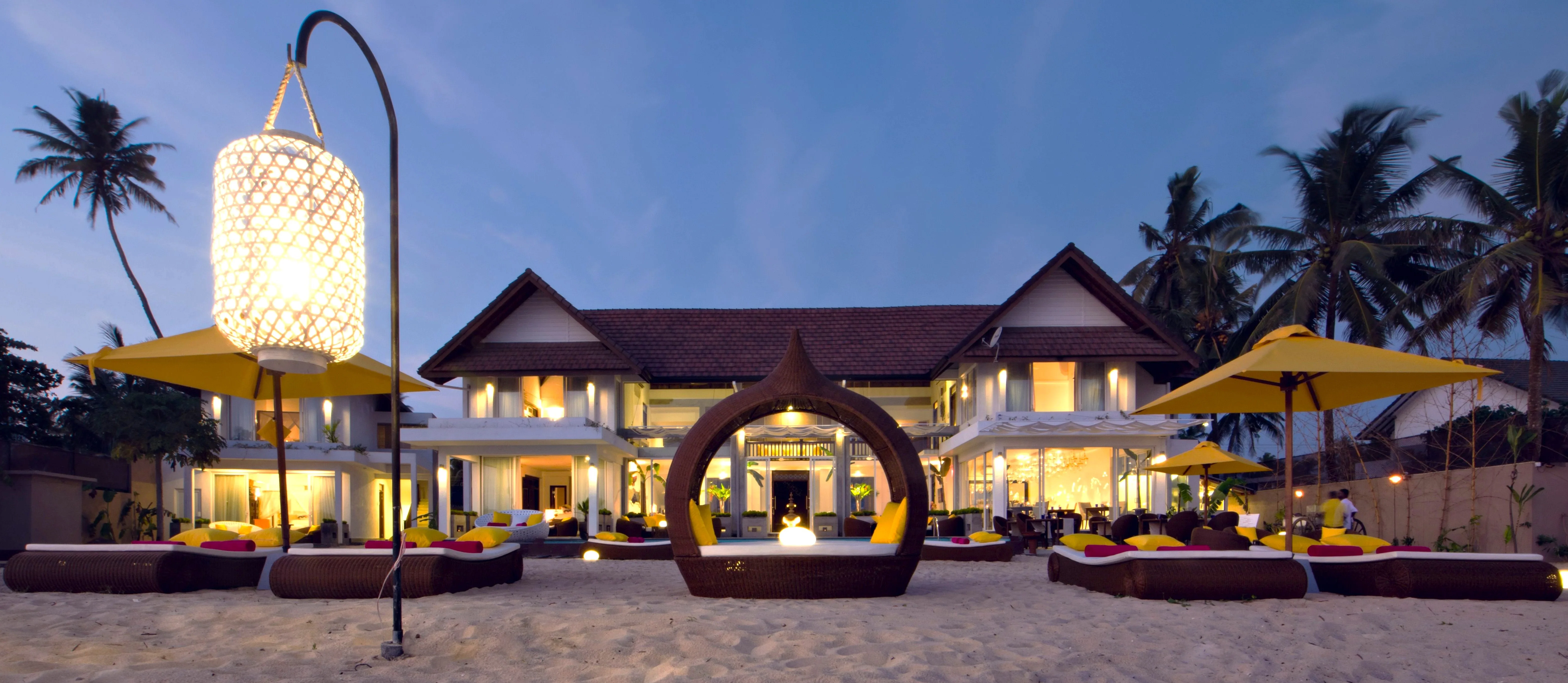 Deluxe hotels