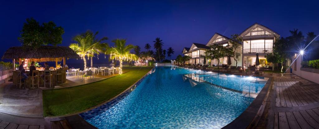 Sri Sharavi Beach Villas & Spa