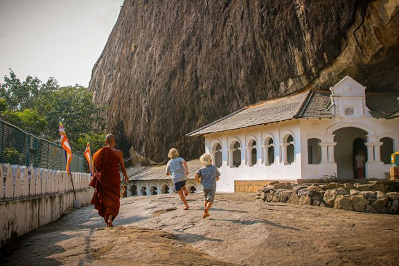 Dambulla Cave Temple