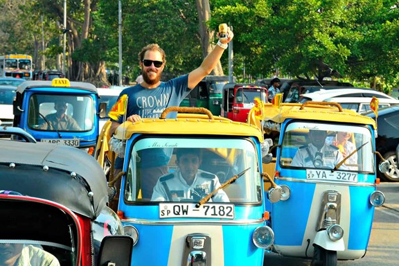 Explore Colombo's Vibrant Streets: Tuk Tuk Tour