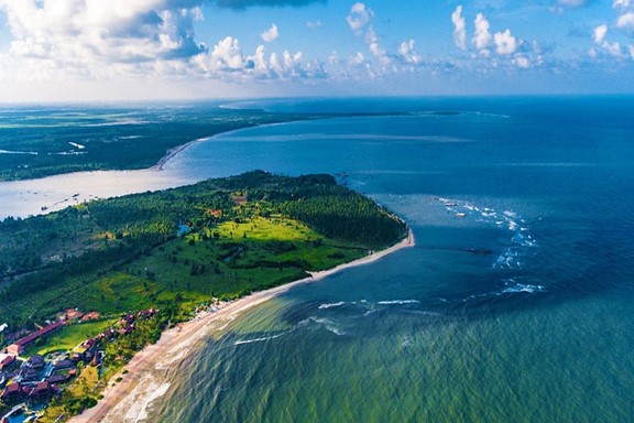 Sailing in Trincomalee or Pasikudah